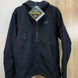 Arc’teryx Beta Series Beta LT Hooded Hardshell Jacket